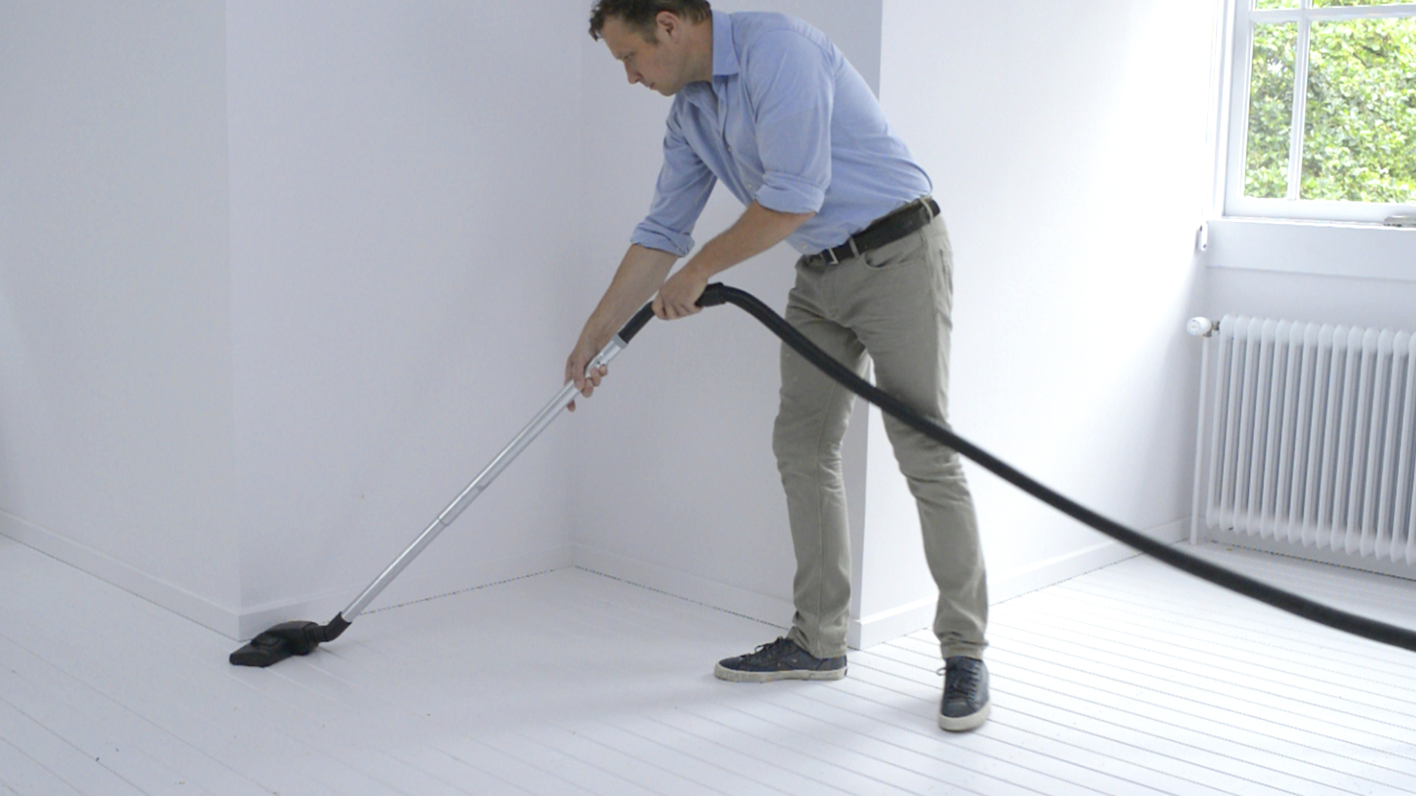 How to paint wooden flooring Dulux