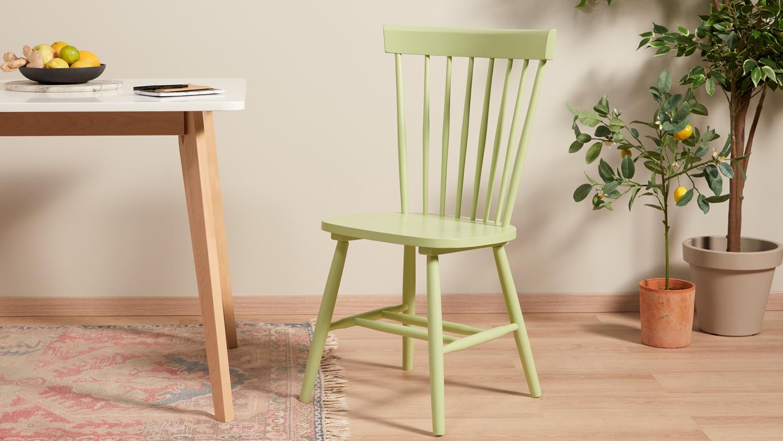 How to paint wooden furniture Dulux